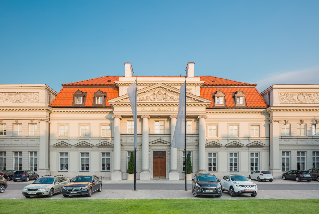 Royal standard in Warsaw